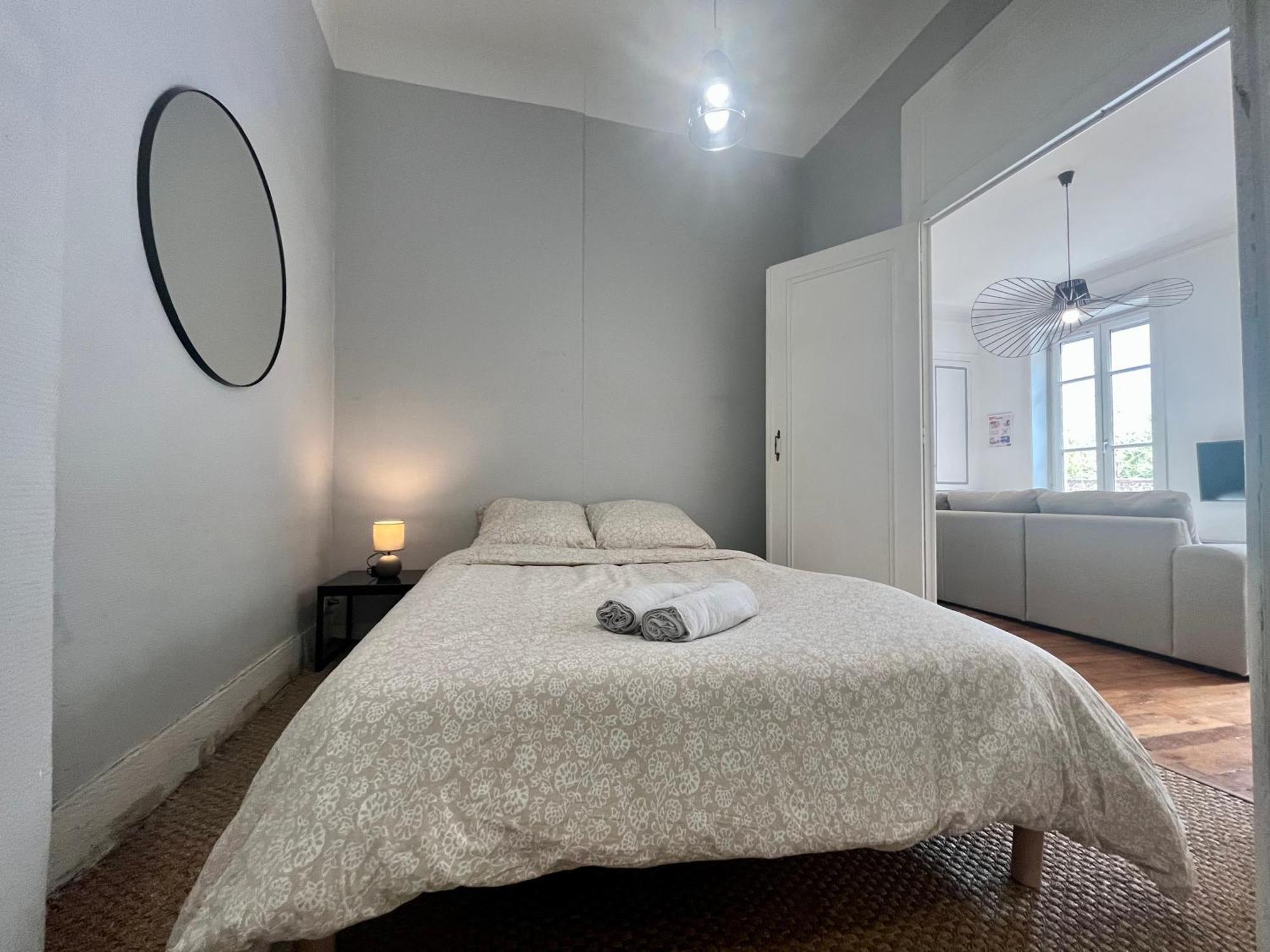 Suite Lavany Lione Esterno foto